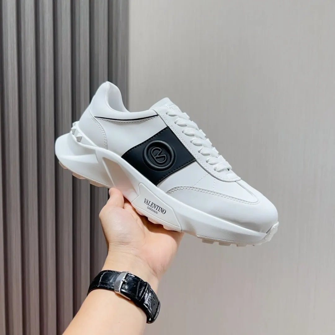 Men's Men's Shoes 💰P520💰[VALENTINO] Huanu Tianlun Fashionable Casual Sports Shoes Original model opening, new models available first! Not high-profile yet avant-garde! Simple, low-key and fashionable, super versatile style, the upper is made of original cowhide, luxurious sheepskin lining craftsmanship, sole: the original sole is specially provided by the original factory and is super comfortable. The version is comfortable on the feet and is so strict on any small area. Size: 38-45 (45 is custom-made and cannot be returned or exchanged)